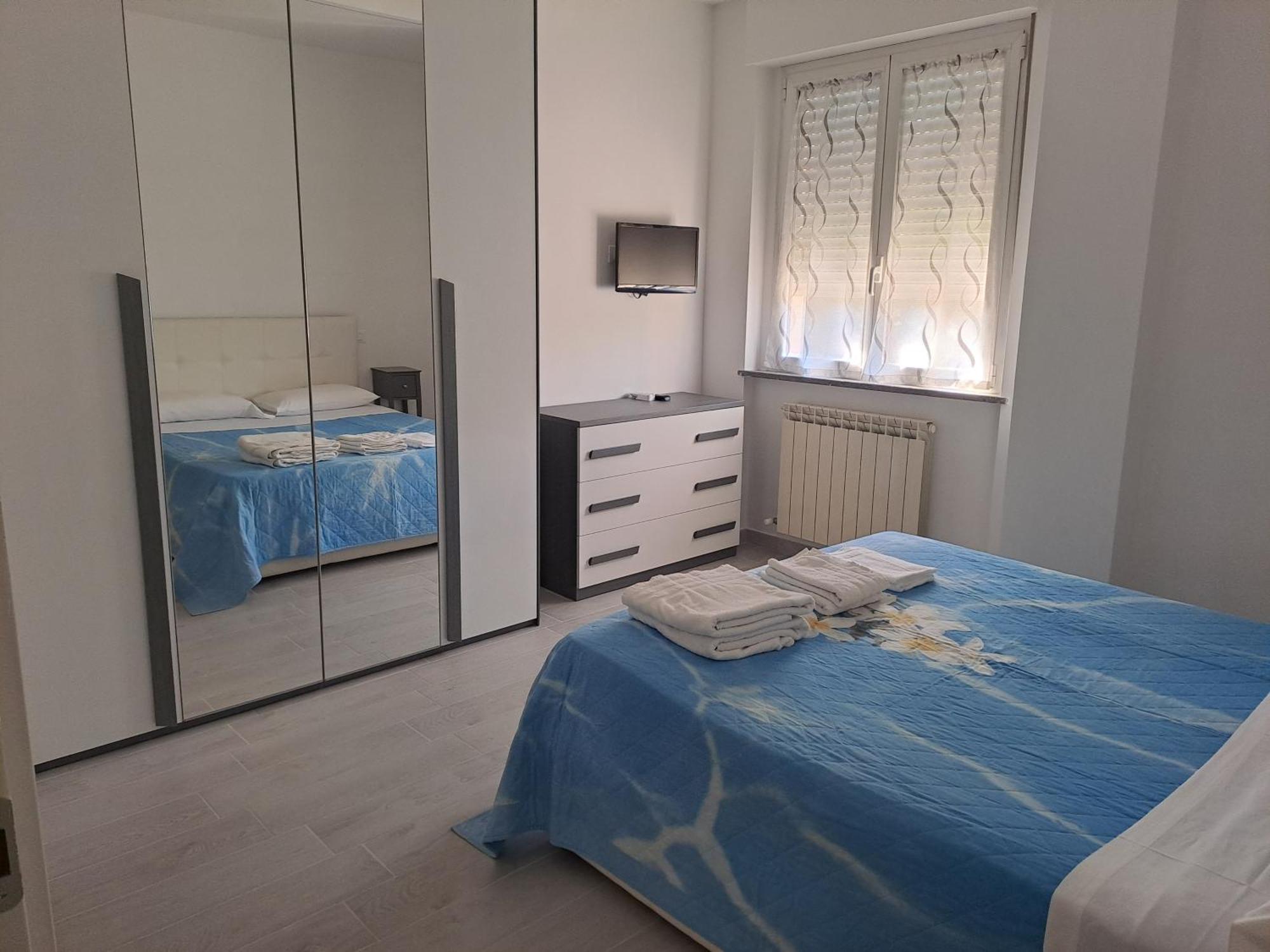 La Suite Чивитанова Марке Екстериор снимка