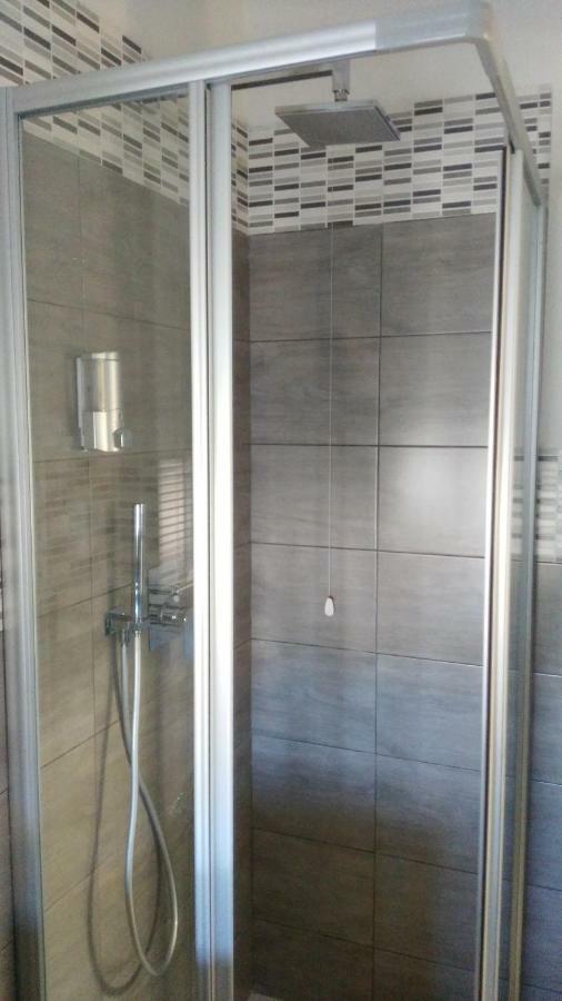 La Suite Чивитанова Марке Екстериор снимка