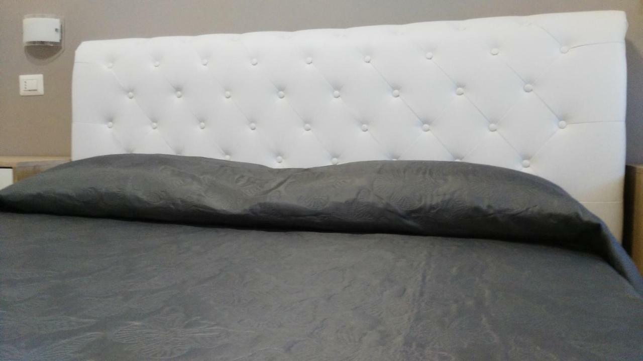 La Suite Чивитанова Марке Екстериор снимка