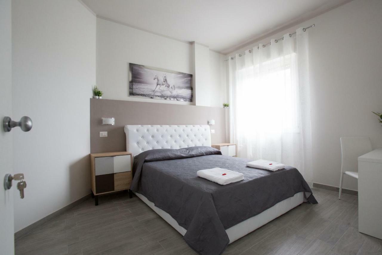 La Suite Чивитанова Марке Екстериор снимка