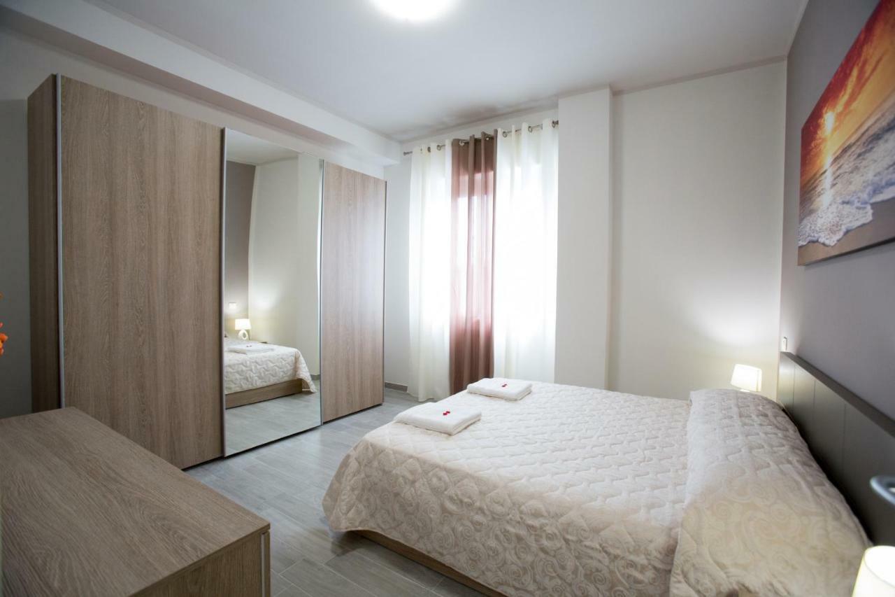 La Suite Чивитанова Марке Екстериор снимка